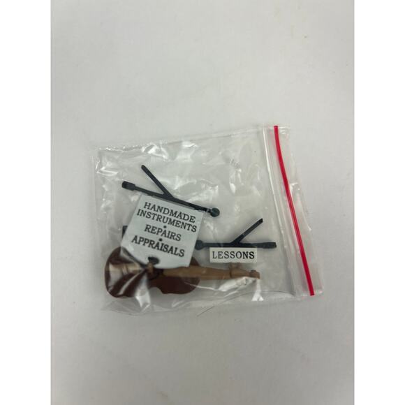 Department 56 New England Village Benjamin Bowman Violin Maker 56663 2002 - Picture 8 of 11